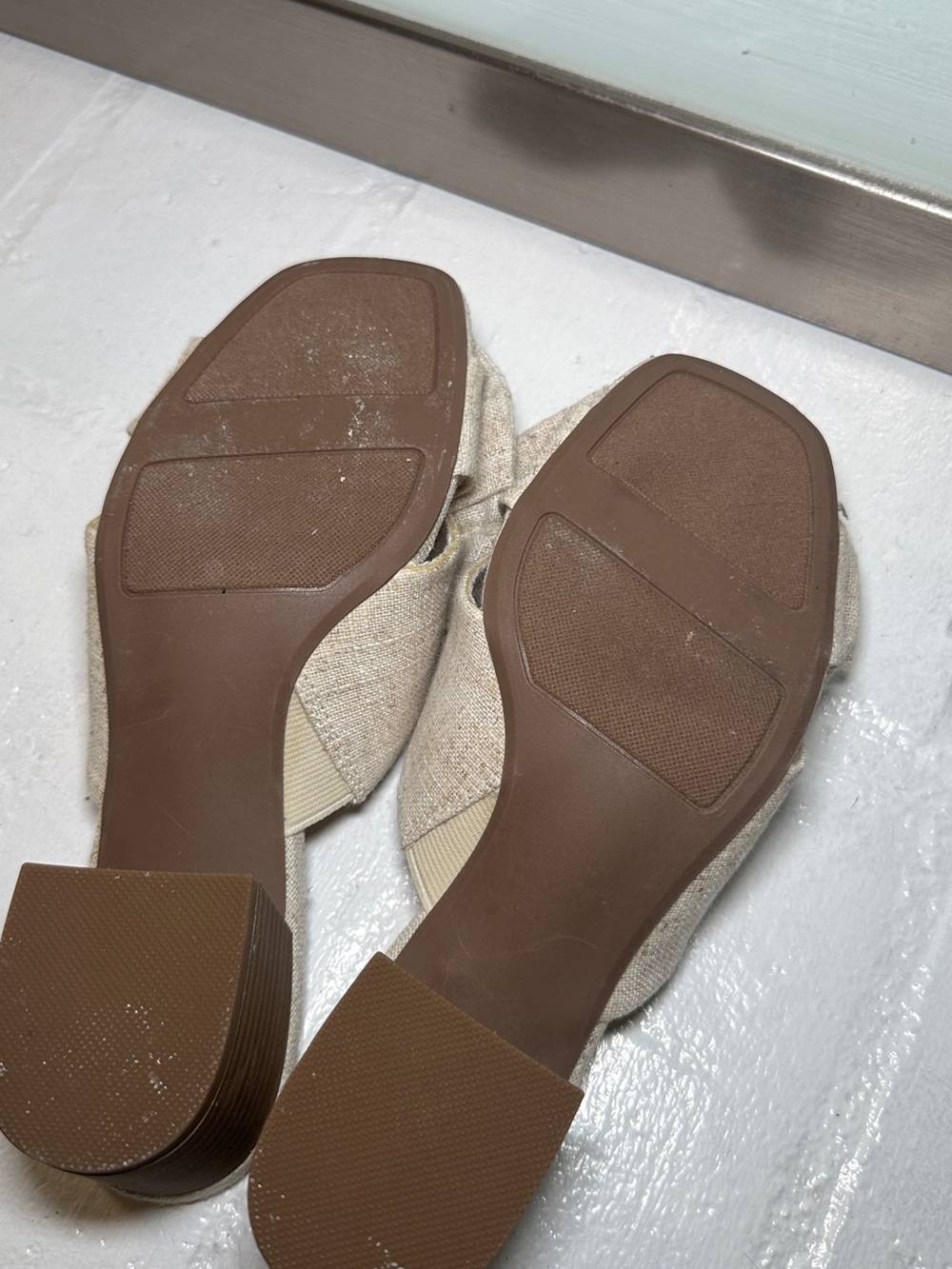 LC Lauren Conrad Natural Bow Knot Slide Sandals - Picture 7 of 7